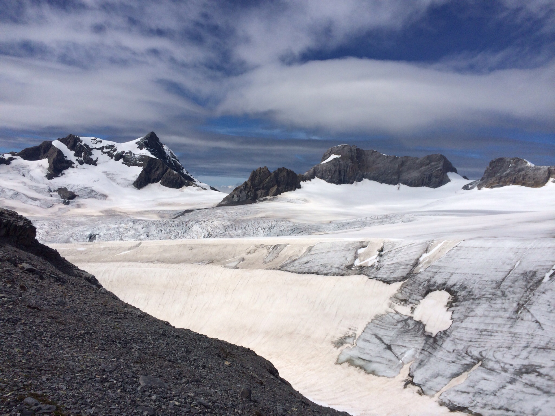 Viel gefrorenes Wasser zwischen Planurahütte und Schärhorn 